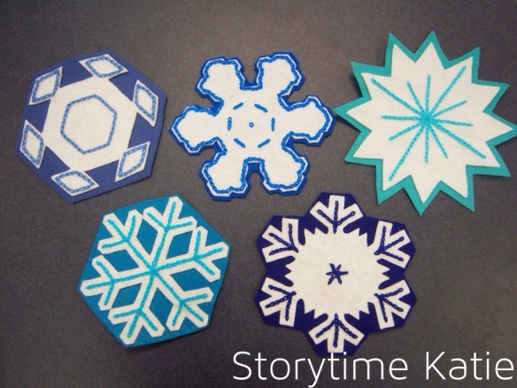Flannel Friday: Five Little Snowflakes